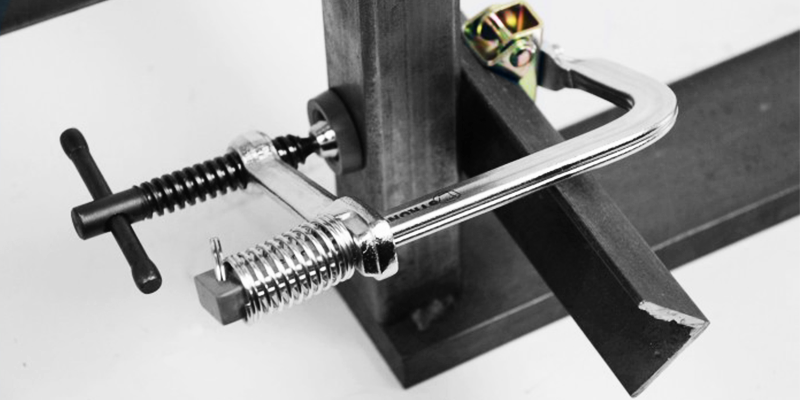 Ścisk Spawalniczy Sprężynowy STRONG HAND MAG-SPRING 115 x 64 mm M6 - Mocowanie