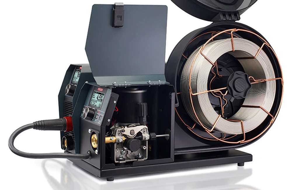 Spawarka inwertorowa Paton ProMIG 250 15-2 (WM) 230 V 60% 250 A